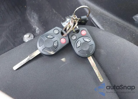 2016 Ford Focus Se z USA, uszkodzony, nr VIN 1FADP3K24GL331241